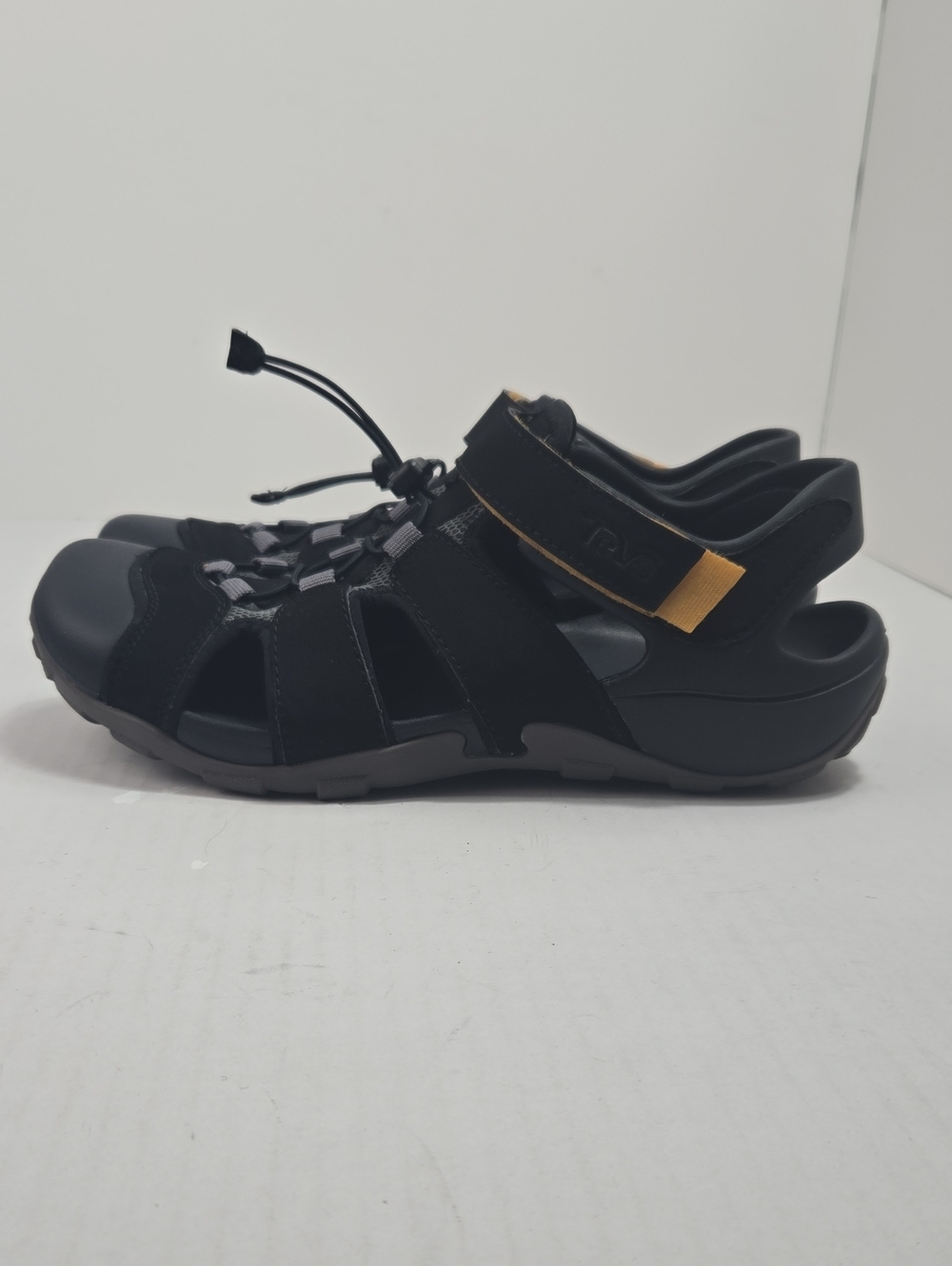 Teva Flinwood Fisherman Sport Black Yellow Hiking Outdoor Mens Sz 11